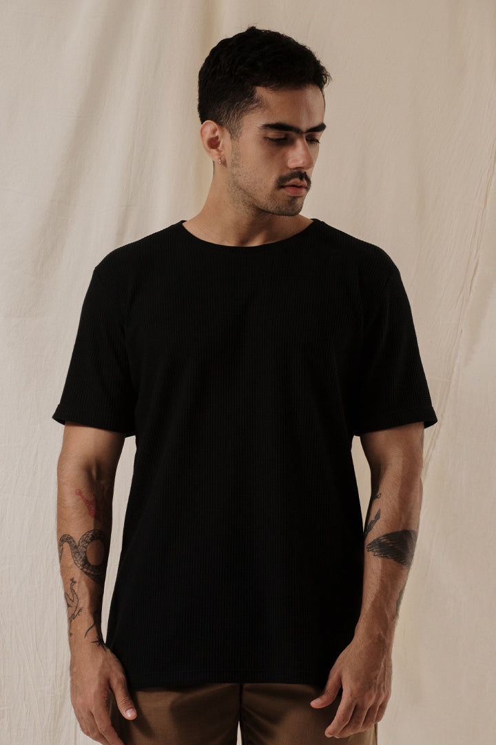 Camiseta texturizada negra