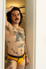 Briefs mostaza
