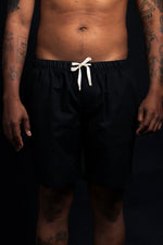 Short lino negro
